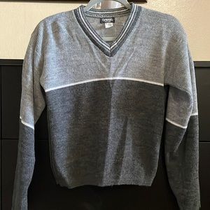 Gray sweater.  Size M.  Acrylic